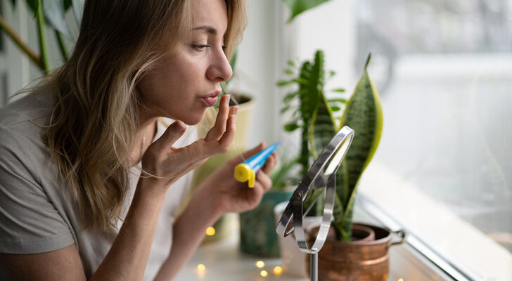Иммунолог Шабалина рассказала, как быстро справиться с «простудой на губах»