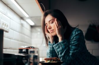 Психотерапевт Кузнецов объяснил, почему при синдроме хронической усталости не помогут сон и отпуск