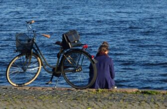 Можно ли беременным кататься на велосипеде, объяснила гинеколог Макарова