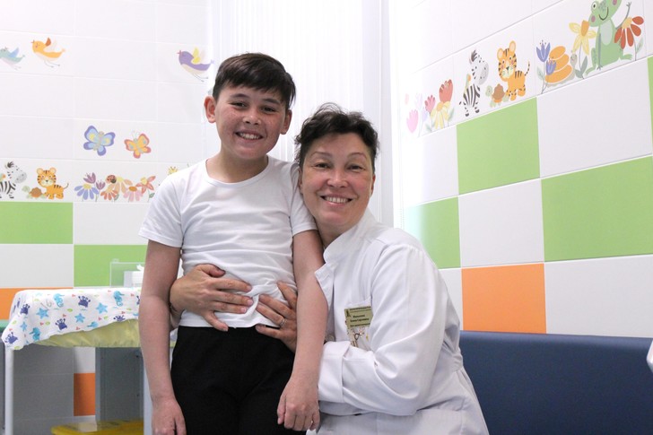 Мальчику, который не мог спать из-за сильного дерматита, помогли в педиатрическом университете