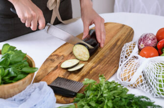 Как готовить баклажаны, чтобы они были максимально полезны: попробуйте эти три рецепта от врача