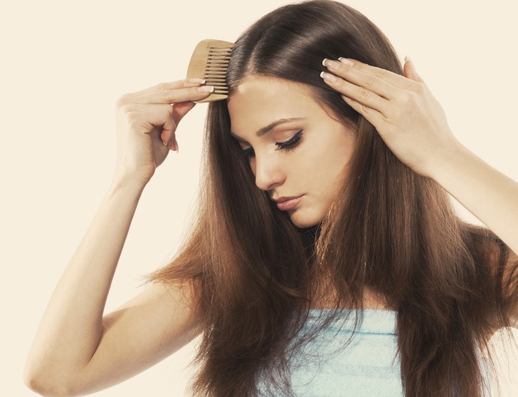 От стресса до рака: пять причин, почему волосы выпадают прямо из фолликула
