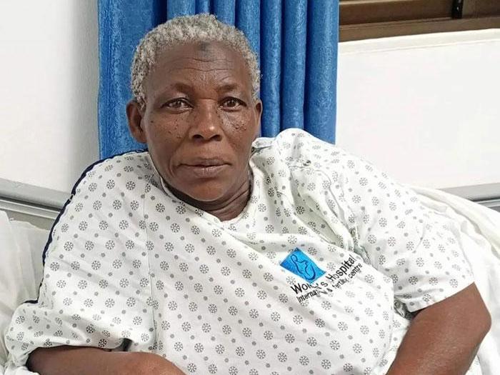 70-летняя женщина родила близнецов через три года после рождения первенца