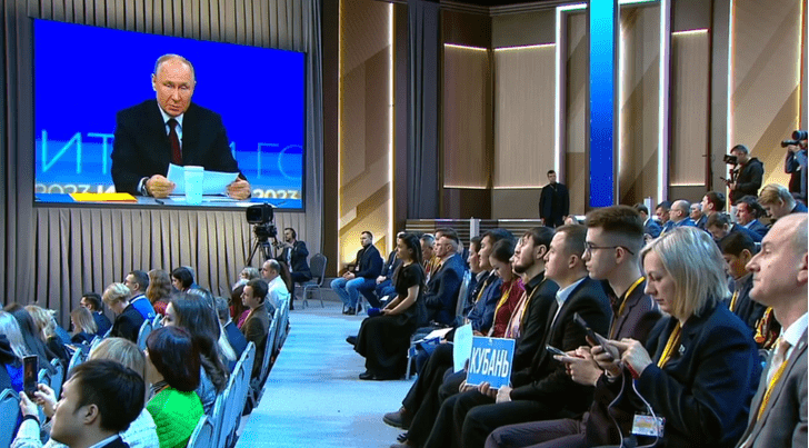 «Мы хотим решать проблемы»: Владимир Путин о нехватке врачей, нехватке лекарств и запрете абортов