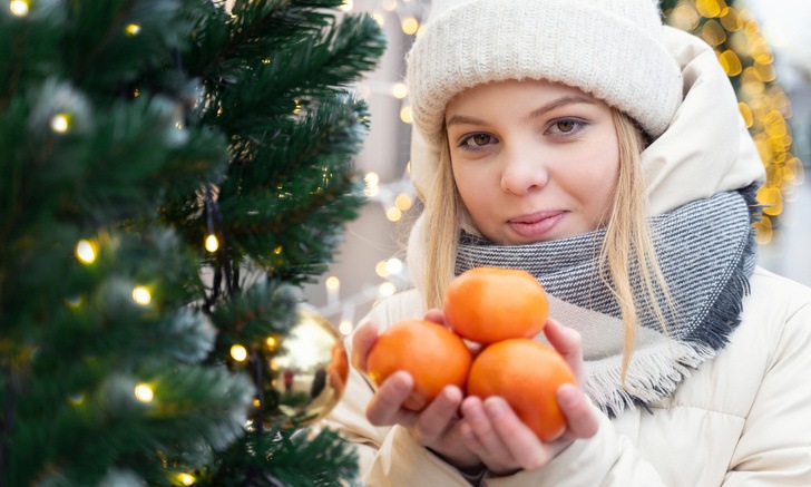 Вопрос врачу: «У меня аллергия на мандарины. Чем их можно заменить, чтобы почувствовать праздник?»