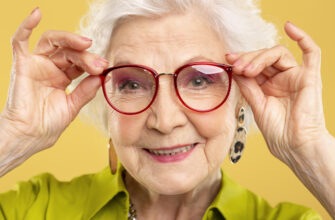 Борьба со временем: как меняется зрение с возрастом и можно ли этому противостоять