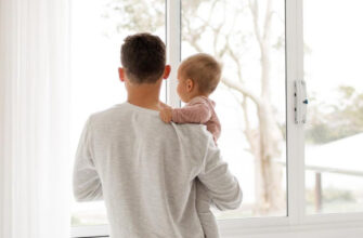 Двухлетний мальчик умер через год после того, как проглотил игрушечный глаз