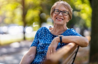 Хлеб и картошка тоже в списке: как питаются те, кто дожил до 100 лет