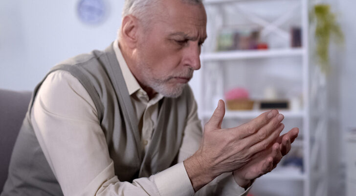 Как при помощи пальцевого теста распознать опасную «молчащую» болезнь: объясняет кардиолог
