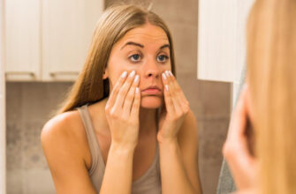 В Астрахани у девушки после укуса комара в глазу вырос 12-сантиметровый червь