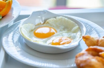 Совет дня: простой ингредиент сделает вашу яичницу еще вкуснее и полезнее