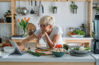 Гериатр Рунихина рассказала, можно ли пожилым пить кофе каждый день