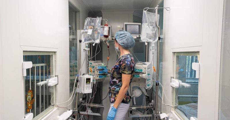Онкологи Российской детской клинической больницы помогли девочке победить редкий «двойной рак