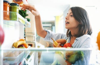 Правило полок, больше воздуха и еще 3 способа, как не сгноить продукты в холодильнике