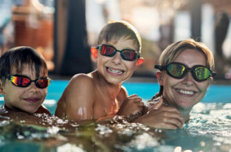 Вопрос врачу: «Можно ли надевать линзы в сауну и бассейн?»