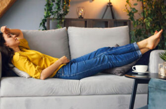 Как отличить депрессию от лени, апатии и выгорания, объяснил психотерапевт Волков