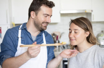 Секреты самой полезной кухни мира раскрыла диетолог Гончар