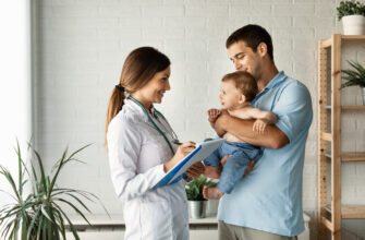 Инструкция для родителей: что важно знать об особенностях развития детей до года