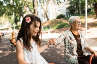 Любимая забава из советского детства укрепит кости у женщин старше 55 лет