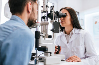 Мужчина практически ослеп на 5 месяцев после укуса пчелы в глаз