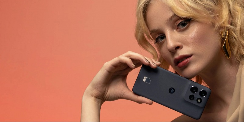 Motorola выпускает Edge 50 Neo — компактный и прочный смартфон с экраном 120 Гц