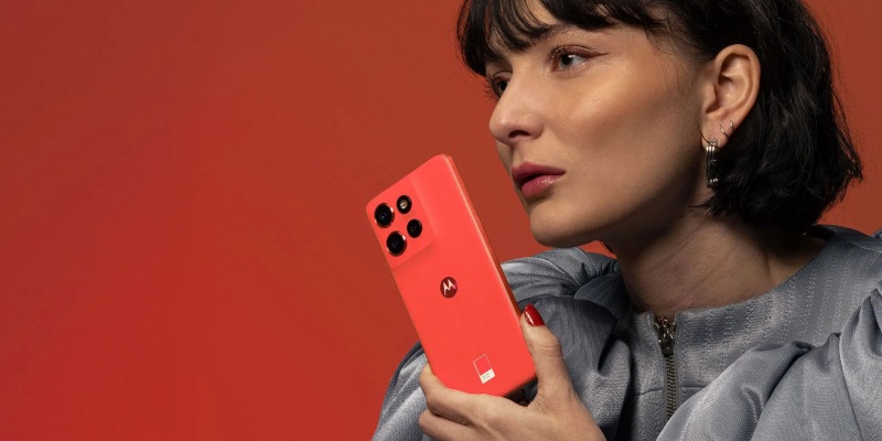 Motorola представила Edge 50 Neo — компактный и защищённый смартфон с экраном 120 Гц