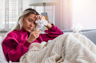 Дети — главные разносчики: что известно о новой волне коронавируса в России