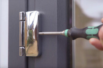 Как отрегулировать пластиковые двери своими руками