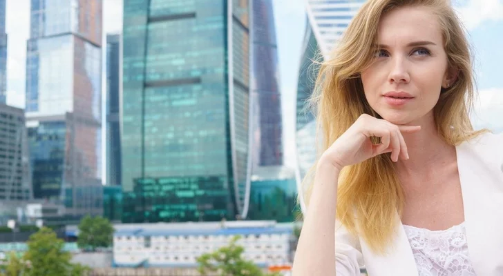 Косметолог Титова раскрыла, как нас старит мегаполис, и дала 4 личных лайфхака