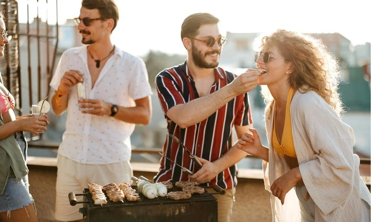 Они становятся вредными и невкусными: 10 продуктов, которые нельзя готовить на гриле